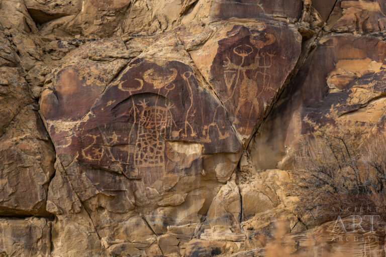 Dinwoody Petroglyphs