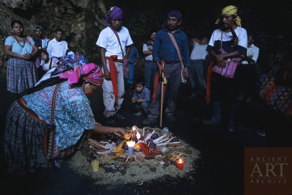 Assembling ritual offerings in Naj Tunich