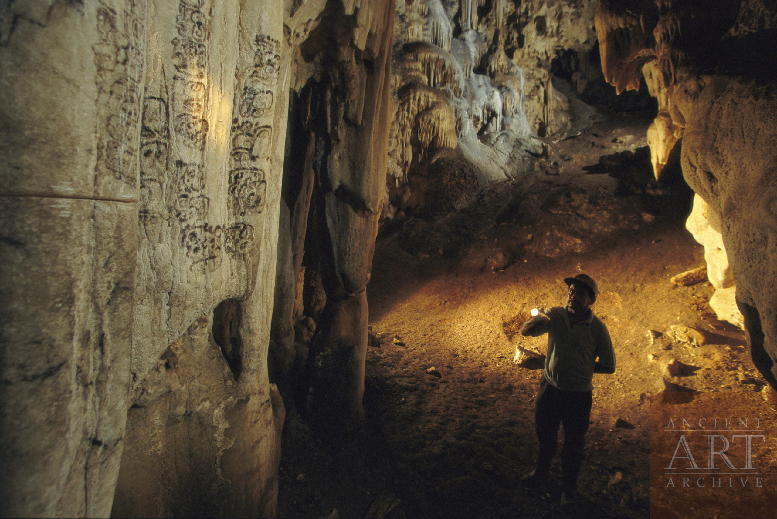 Maya writing in Naj Tunich