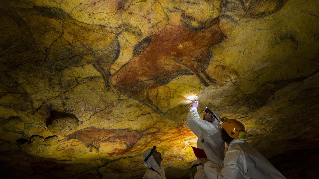dating rock art pictographs in Altamira Cave Spain